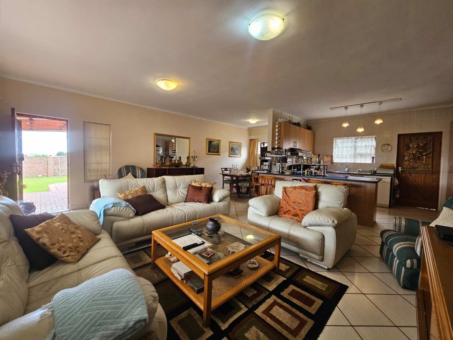 3 Bedroom Property for Sale in Jeffreys Bay Central Eastern Cape